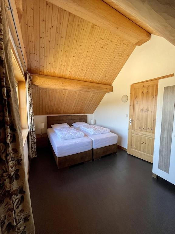 Unieke Houten Villa Met Sauna In Twente - 5P Den Ham Экстерьер фото